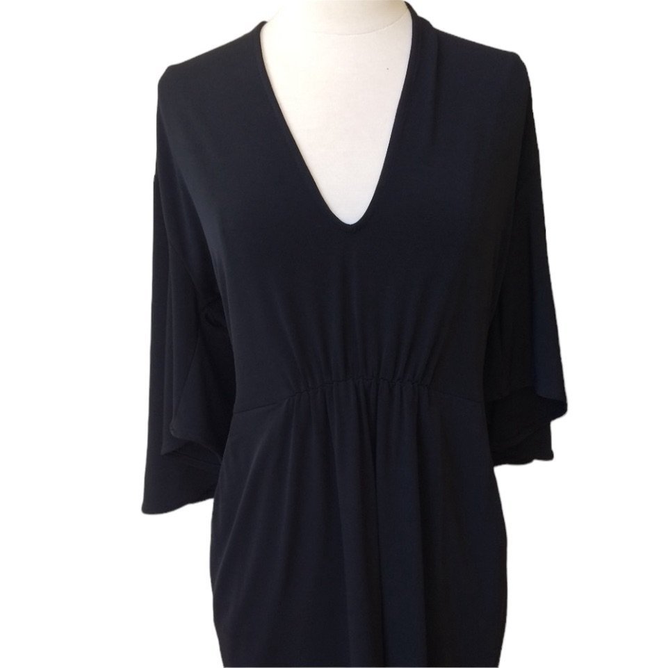 Viereck Size Large Black V-Neck Loose Fitting Dress With 3/4 Sleeves